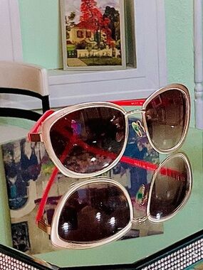 ISAAC MIZRAHI SUNGLASSES